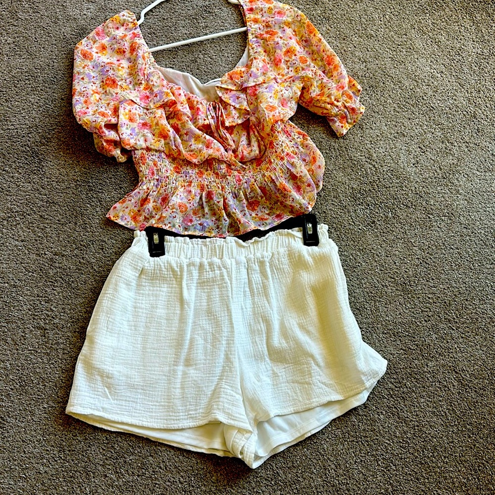 Le Lis White shorts M